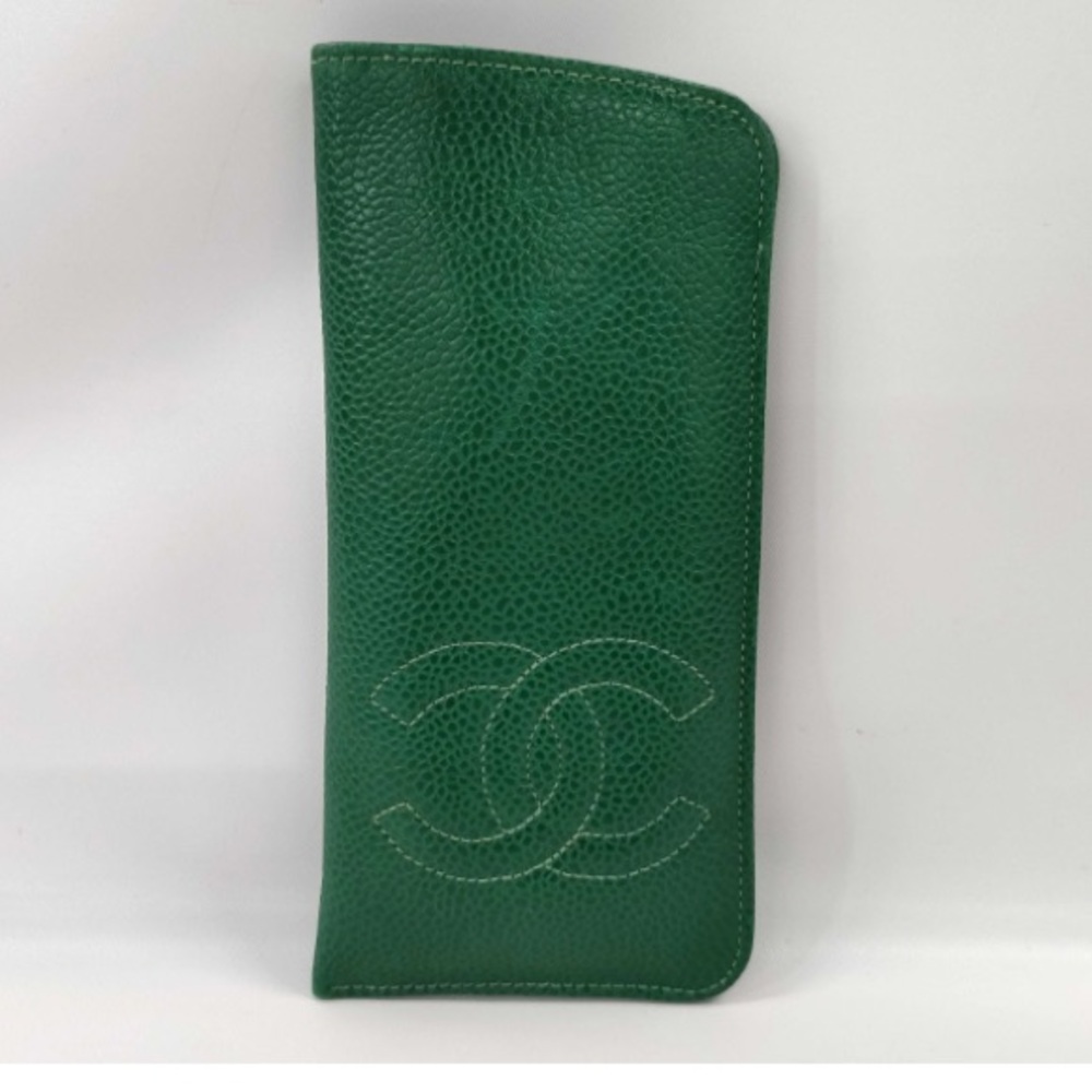 CHANEL Green Leather sunglases Case vintage